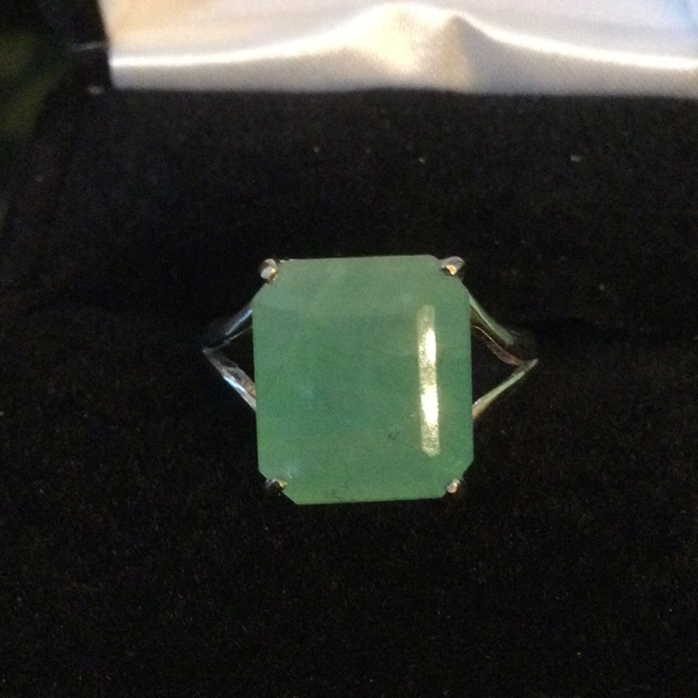 Awesome Genuine Natural Emerald Ring - Picture 2 of 12